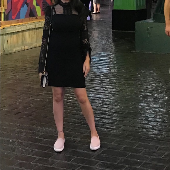 Black Dress - Picture 7 of 7